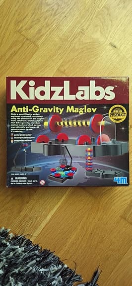 Kidzlabs anti-gravity megalev
