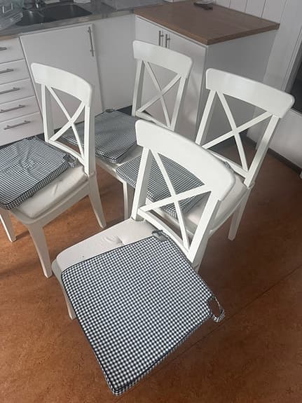 IKEA Ekedalen 120-180 med 4 stolar (Ingolf)