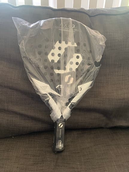 Stiga padelracket svart/vit AXE 3