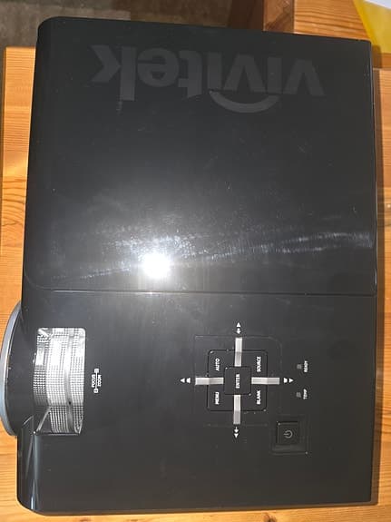 Projektor Vivitek full HD