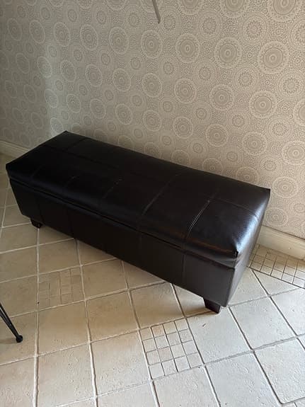 Sittbänk m förvaring