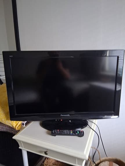 Panasonic TV 32 tums