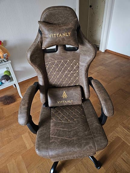 Säljer Helt ny Gamingstol
