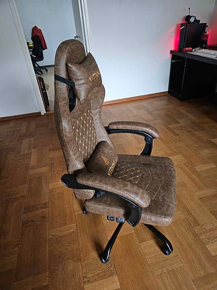 Säljer Helt ny Gamingstol