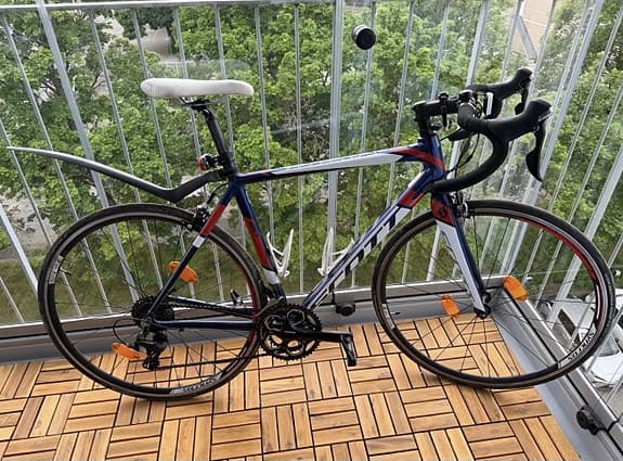 Fin Racercykel i toppskick (Shimano 105) – Säljs billigt!