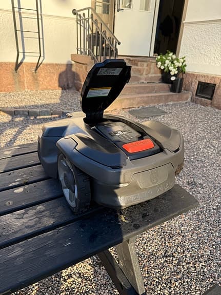 Husqvarna Automower 415x robotgräsklippare grå