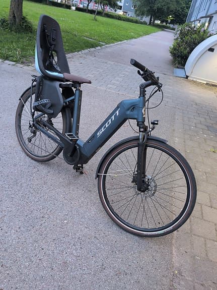 Scott elcykel med barnsäte blå