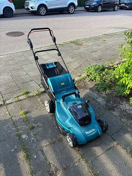 Makita DLM538 gräsklippare 36V blå