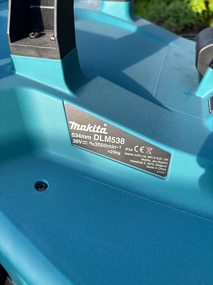 Makita DLM538 gräsklippare 36V blå