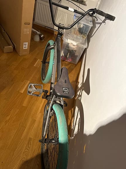 BMX cykel Wethepeople