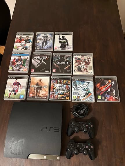 PlayStation 3 konsol med 12 st spel