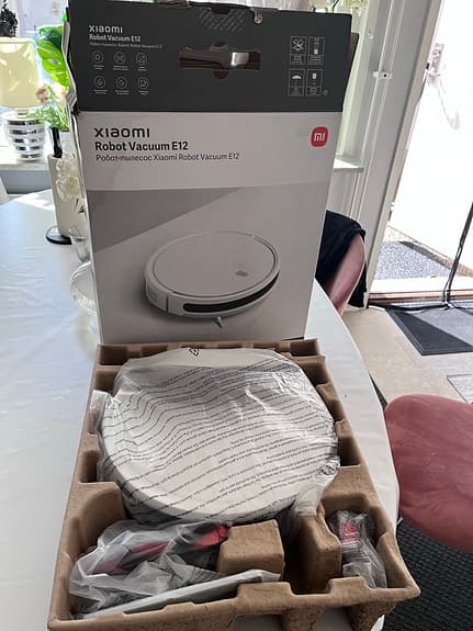 Xiaomi Robot Vacuum E12 robotdammsugare vit