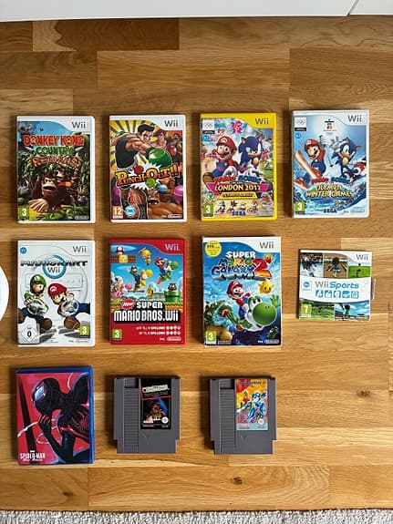 Diverse spel till Nintendo Wii, NES och PS4