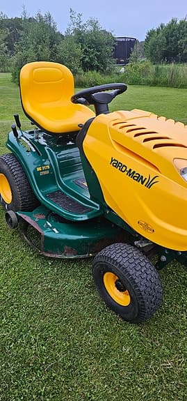 Yard-Man åkgräsklippare 107cm 17,5hk HG 7175
