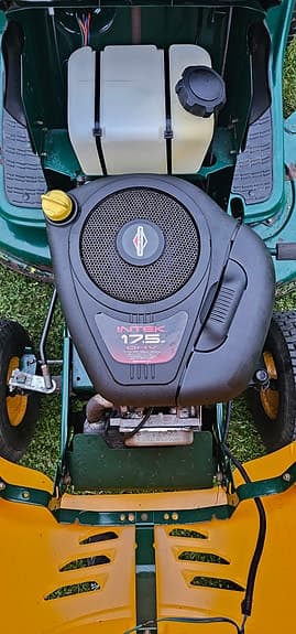 Yard-Man åkgräsklippare 107cm 17,5hk HG 7175