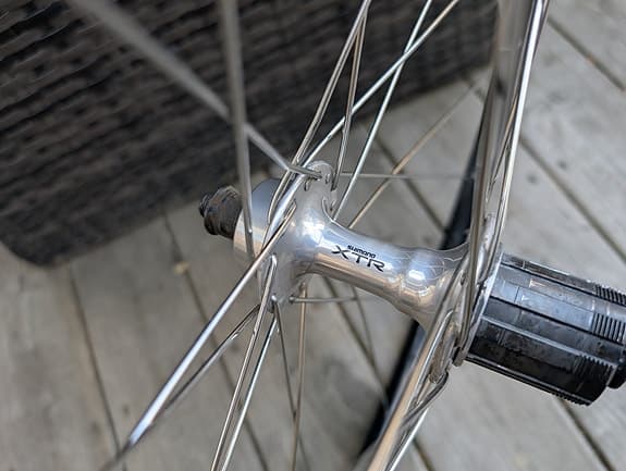 Shimano XTR M900 bakhjul med Araya RM-17 fälg