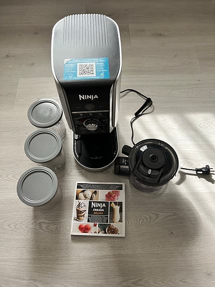Ninja Creami Deluxe glassmaskin / dessertmaskin svart