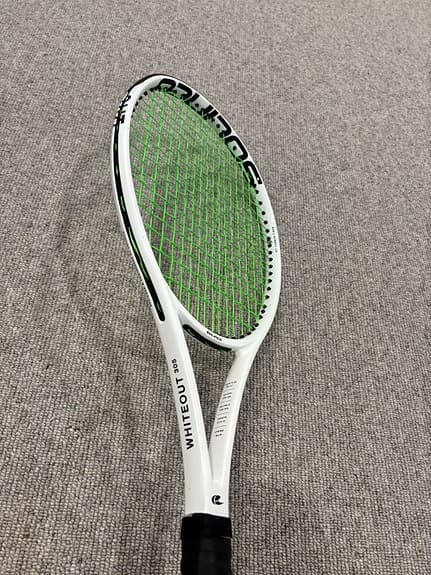 Solinco Whiteout 305 tennisracket