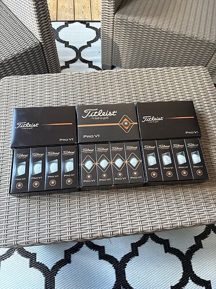 Golfbollar PRO V1