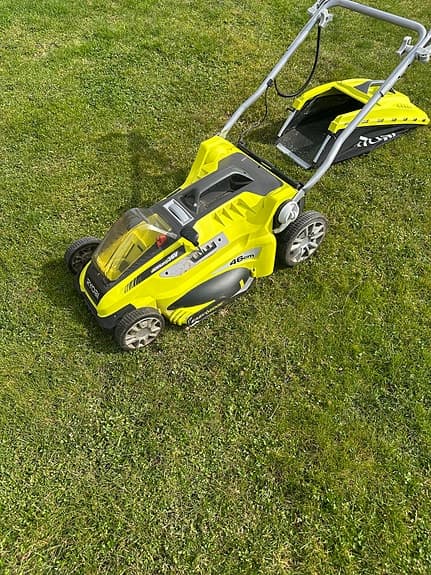 Ryobi gräsklippare 36 v