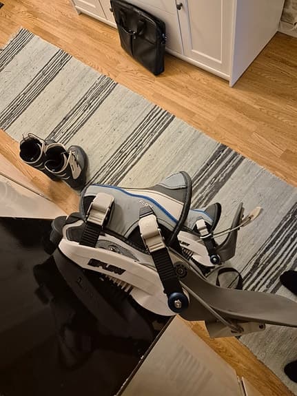 Snowboard Nitro 156cm med bindningar