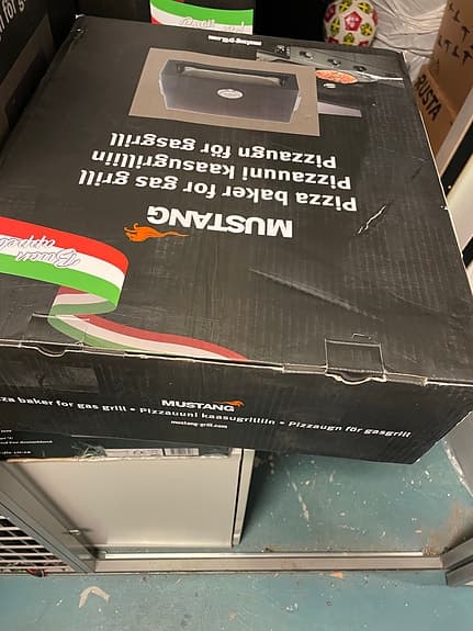 Mustang pizzaugn för gasolgrill