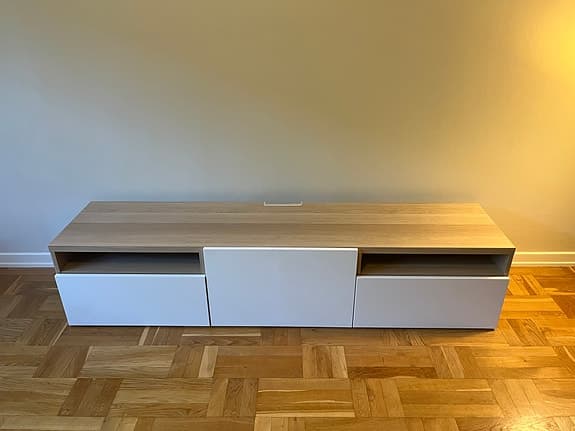Bestå Ikea tv-möbel