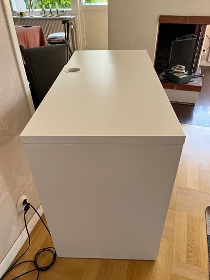 Micke skrivbord + hurts från IKEA