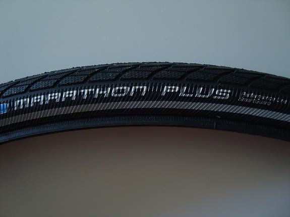 Två cykeldäck 28 "