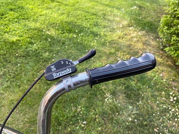 Välbevarad äldre damcykel säljes