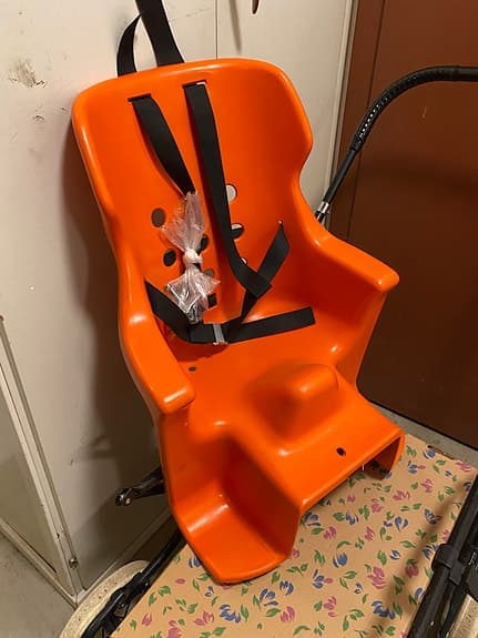 Välbevarad äldre damcykel säljes