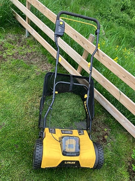 Falke batteridriven gräsklippare