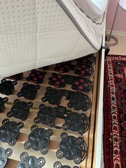 Elektrisk höj och sänkbar säng
