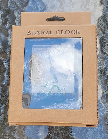 Väckarklocka /Alarmklocka /Bordsklocka (Quartz)