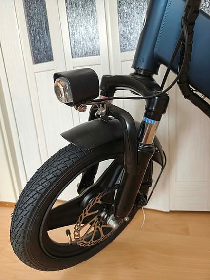 Helt ny elcykel, 60 km räckvidd ( aldrig provat, aldrig kört)