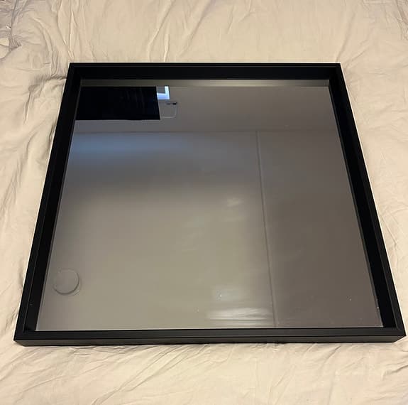 IKEA spegel och vägglampor
