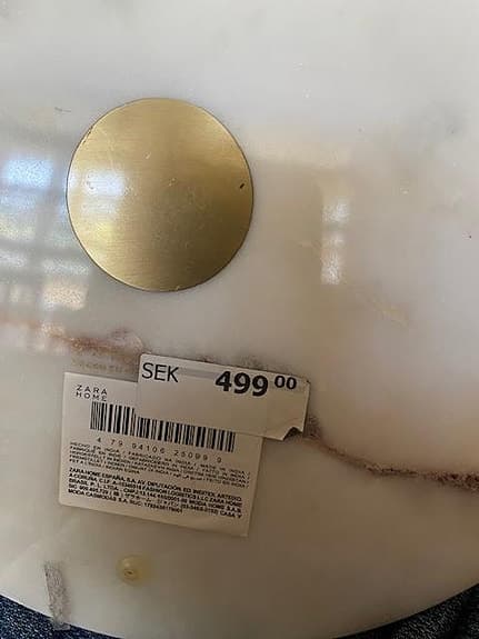 Spegel på fot från Zara.