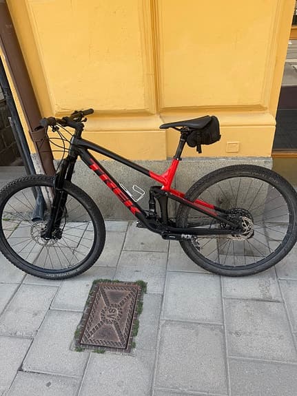 Trek top fuel 8 size L 29”