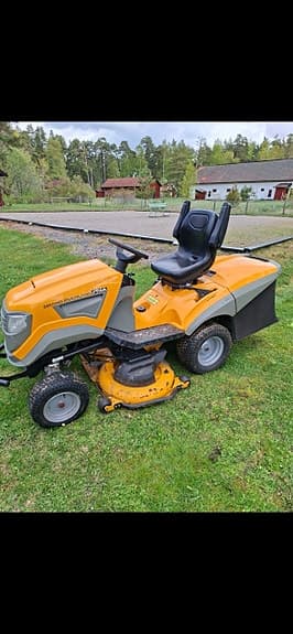 Stiga åkgräsklippare med uppsamlare
