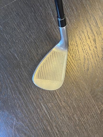 M6 Approach Wedge (49°) - Fujikura Atmos 6 R-flex Graphite