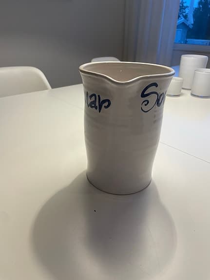 Västergården vit kanna i porslin 2l