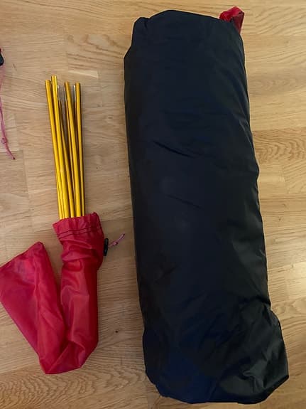 Hilleberg Akto med footprint, endast testat.