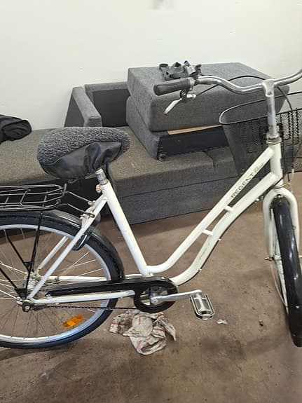 Damcykel 28tum 3växlad nyservad lås med 1nyckel