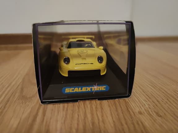Scalextric Porsche gul slotbil