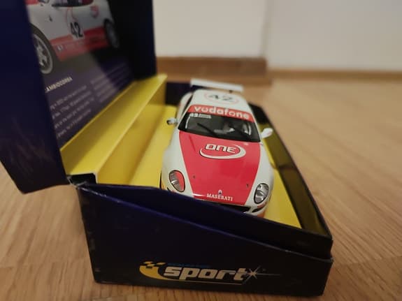 Scalextric Maserati Coupé Cambiocorsa sport bilbana modell