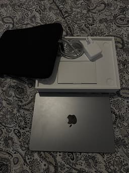 MacBook Air M2 8/256GB (Space Gray)