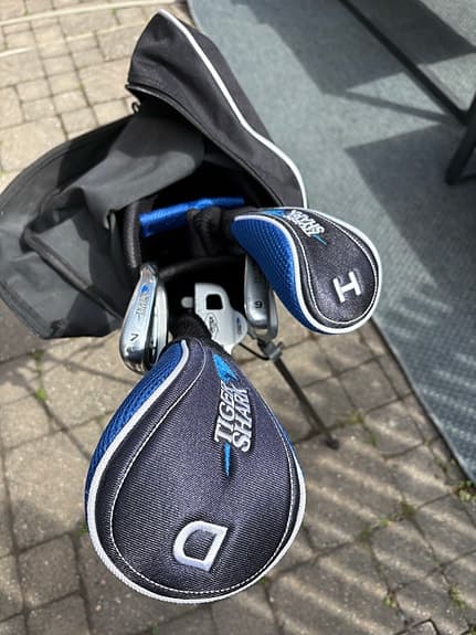 Tiger Shark golfklubbor med bag