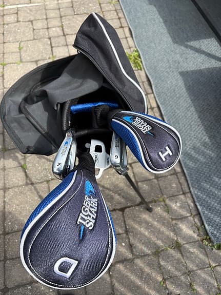 Tiger Shark golfklubbor med bag