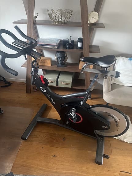 Abilica Premium Pro motionscykel spinningcykel svart