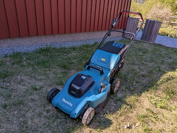 Makita DLM538 gräsklippare 36V 53 cm